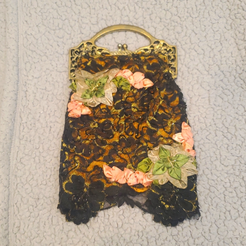Wayne M. Kleski Gorgeous, Vintage Inspired Purse